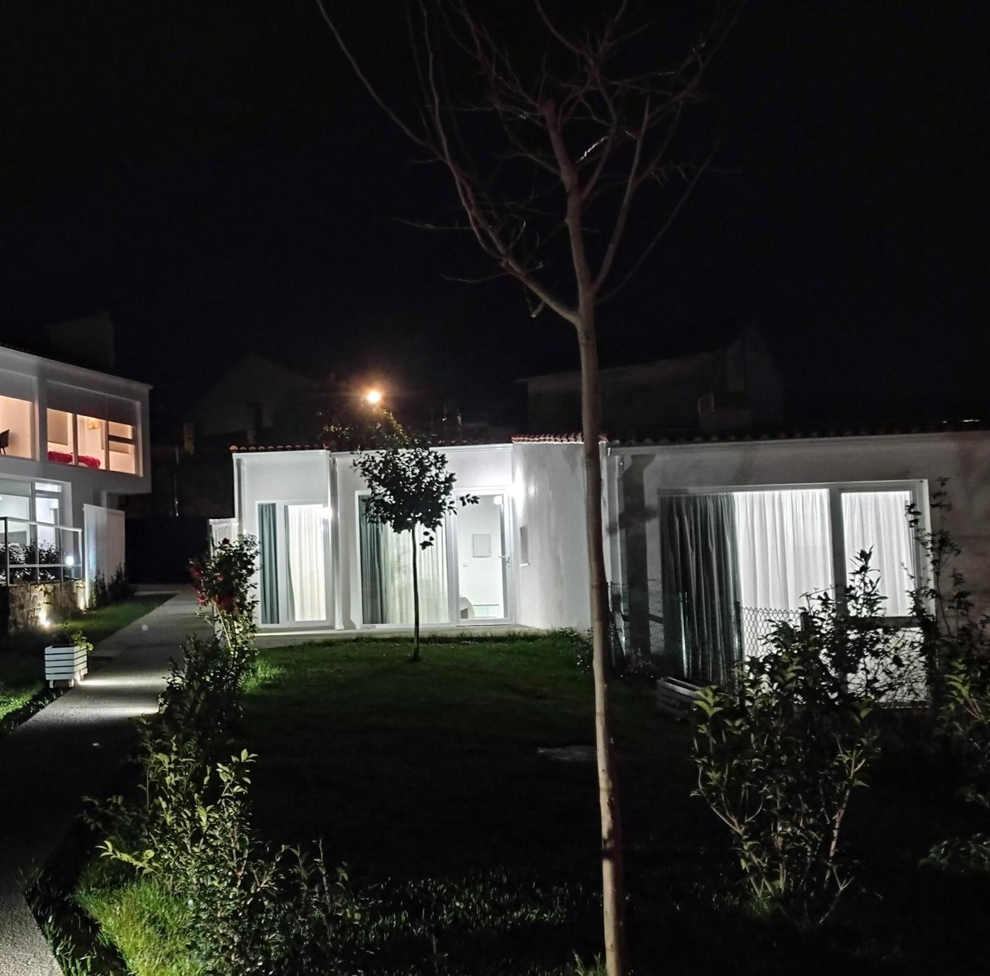 Casas Turisticas Lar Jardin - Parking Privado ซานติอาโก เด กอมโปสเตลา ภายนอก รูปภาพ