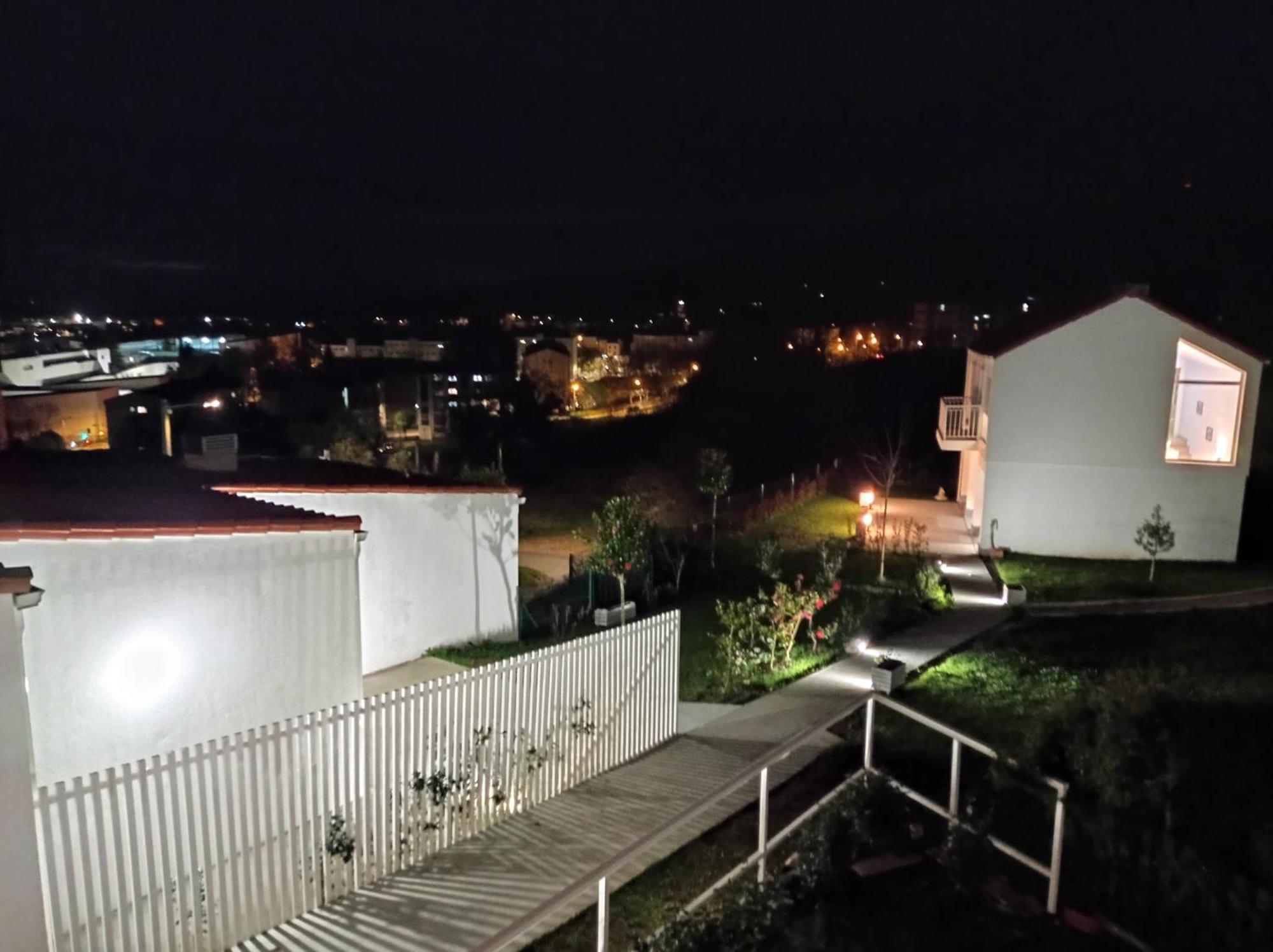 Casas Turisticas Lar Jardin - Parking Privado ซานติอาโก เด กอมโปสเตลา ภายนอก รูปภาพ