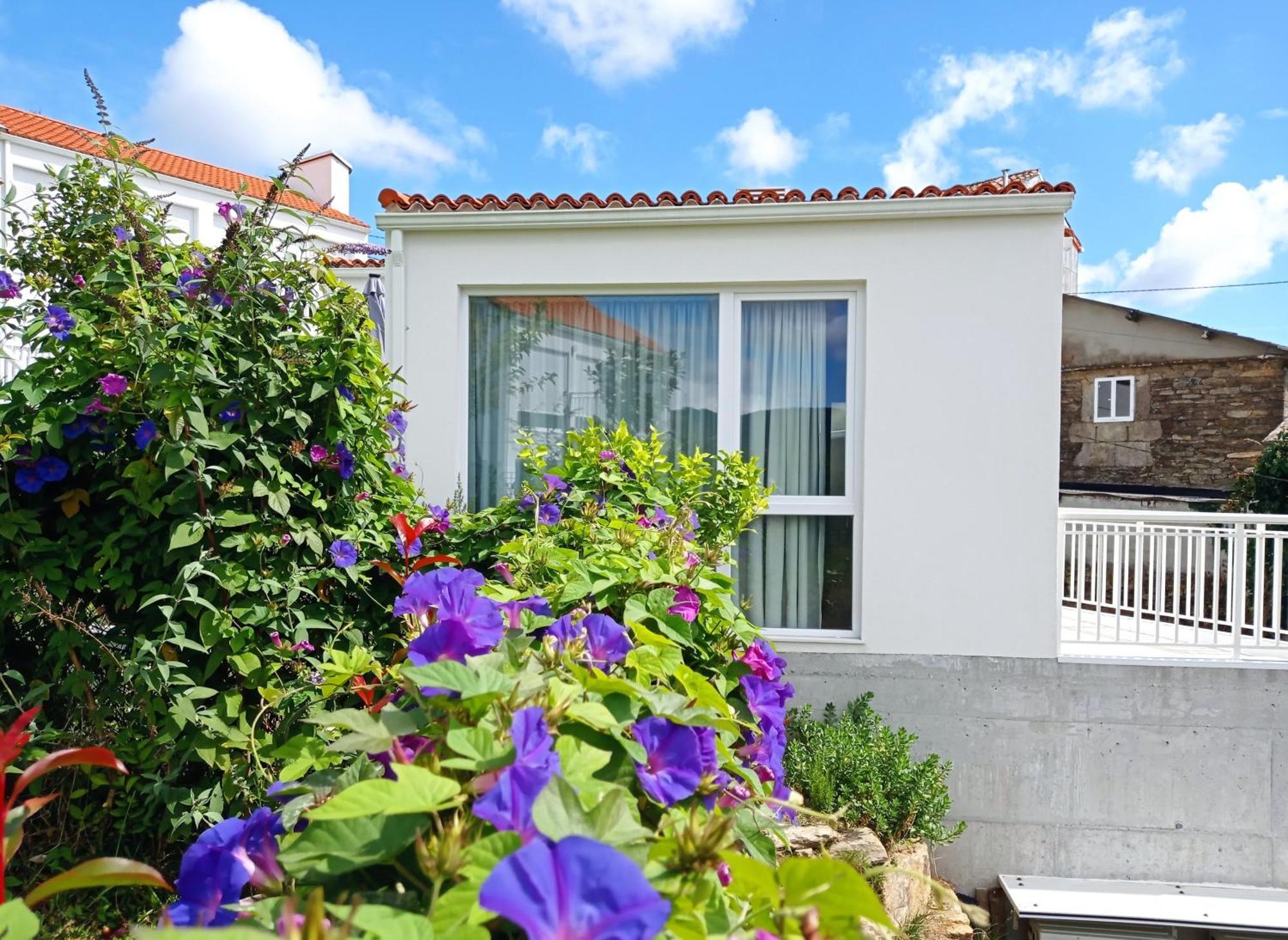Casas Turisticas Lar Jardin - Parking Privado ซานติอาโก เด กอมโปสเตลา ภายนอก รูปภาพ