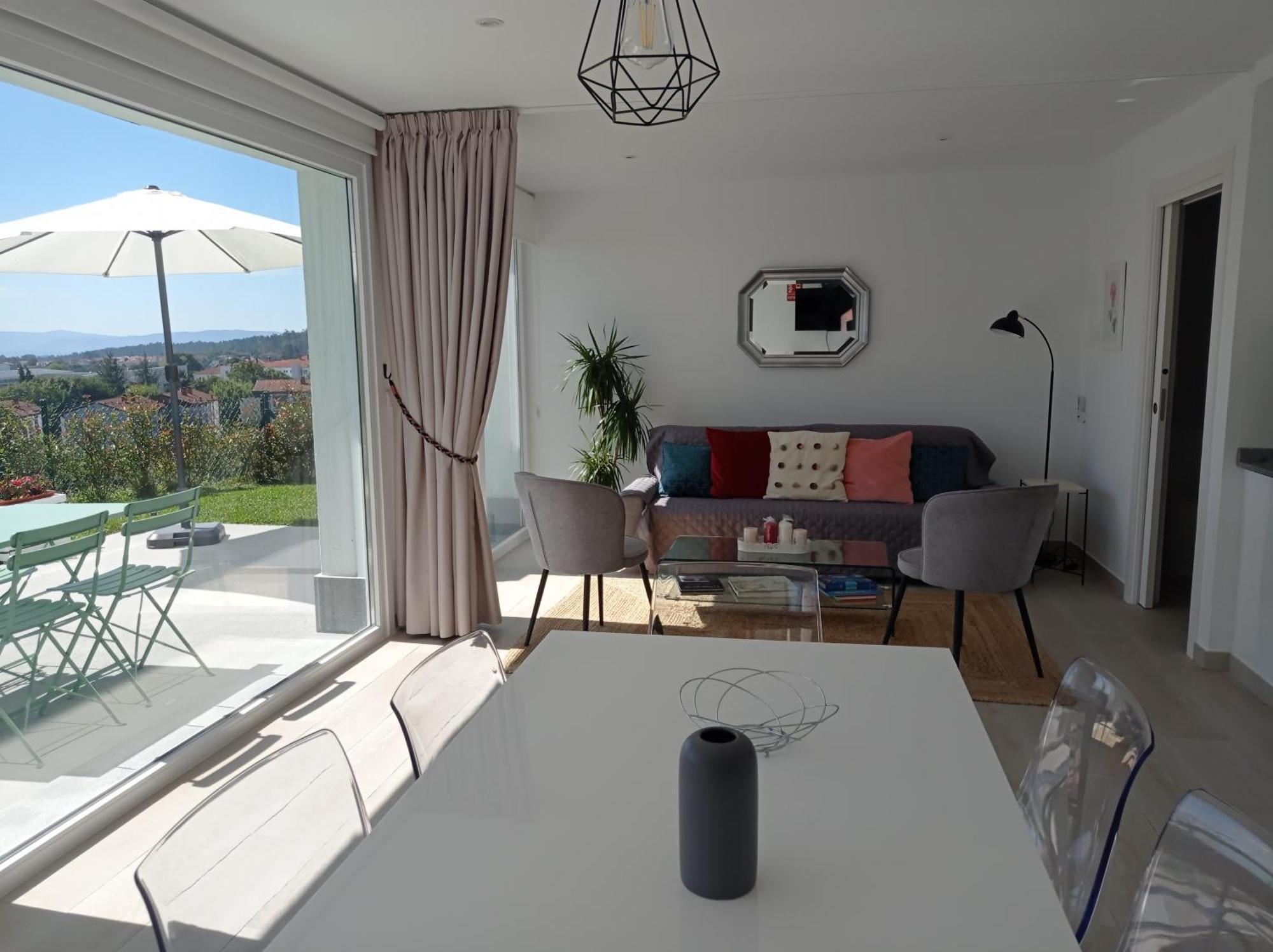 Casas Turisticas Lar Jardin - Parking Privado ซานติอาโก เด กอมโปสเตลา ภายนอก รูปภาพ
