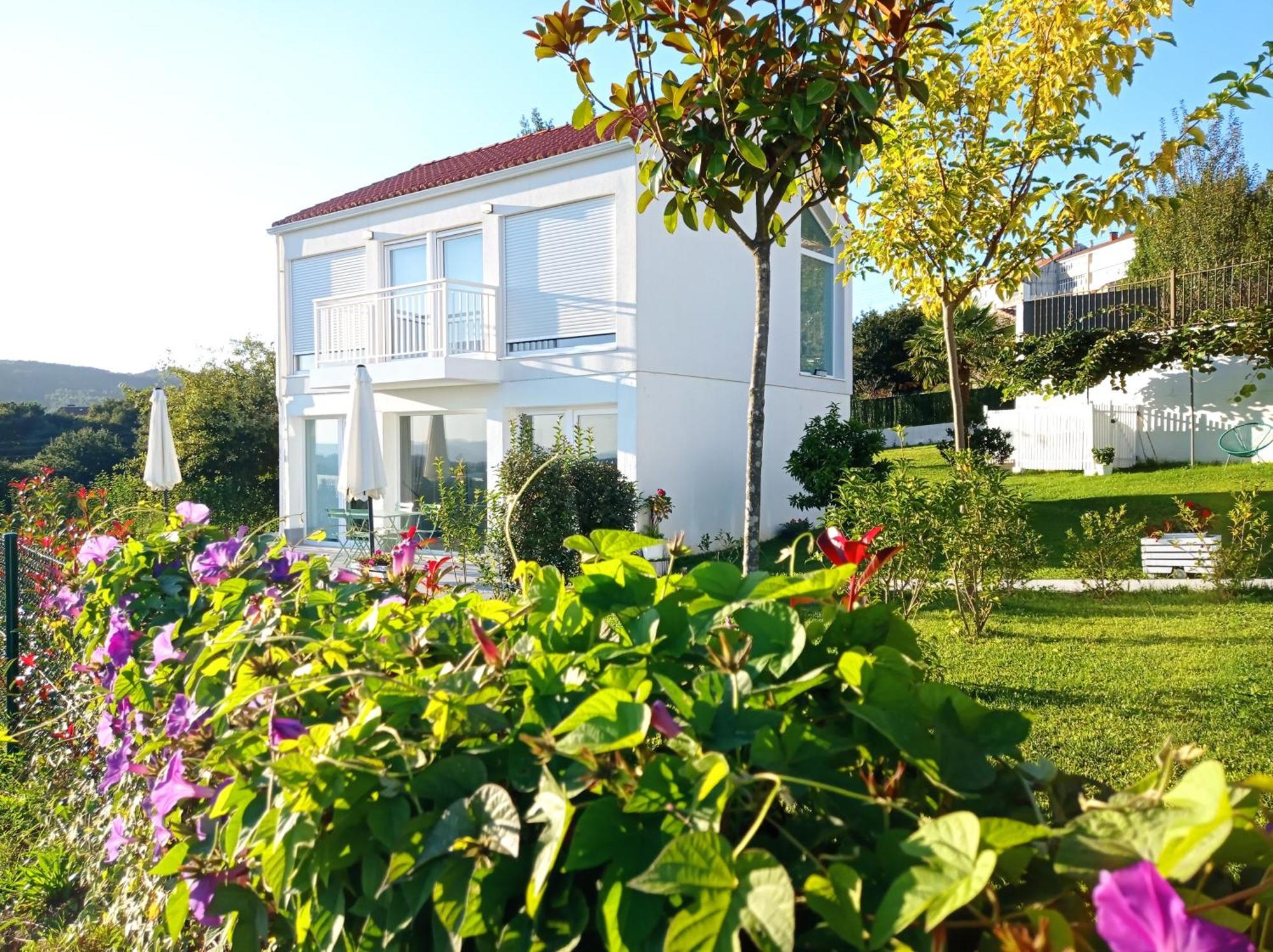 Casas Turisticas Lar Jardin - Parking Privado ซานติอาโก เด กอมโปสเตลา ภายนอก รูปภาพ