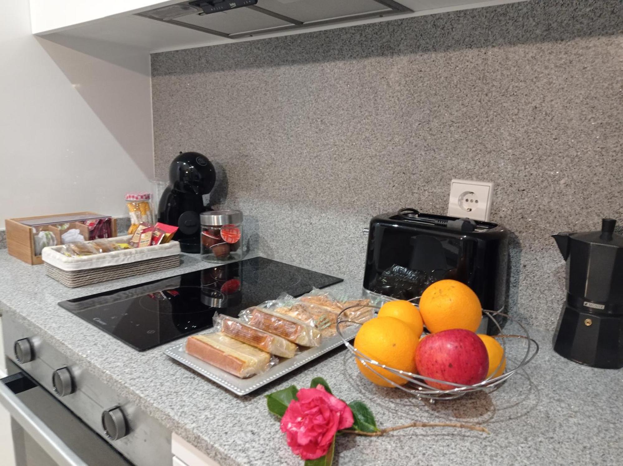 Casas Turisticas Lar Jardin - Parking Privado ซานติอาโก เด กอมโปสเตลา ภายนอก รูปภาพ