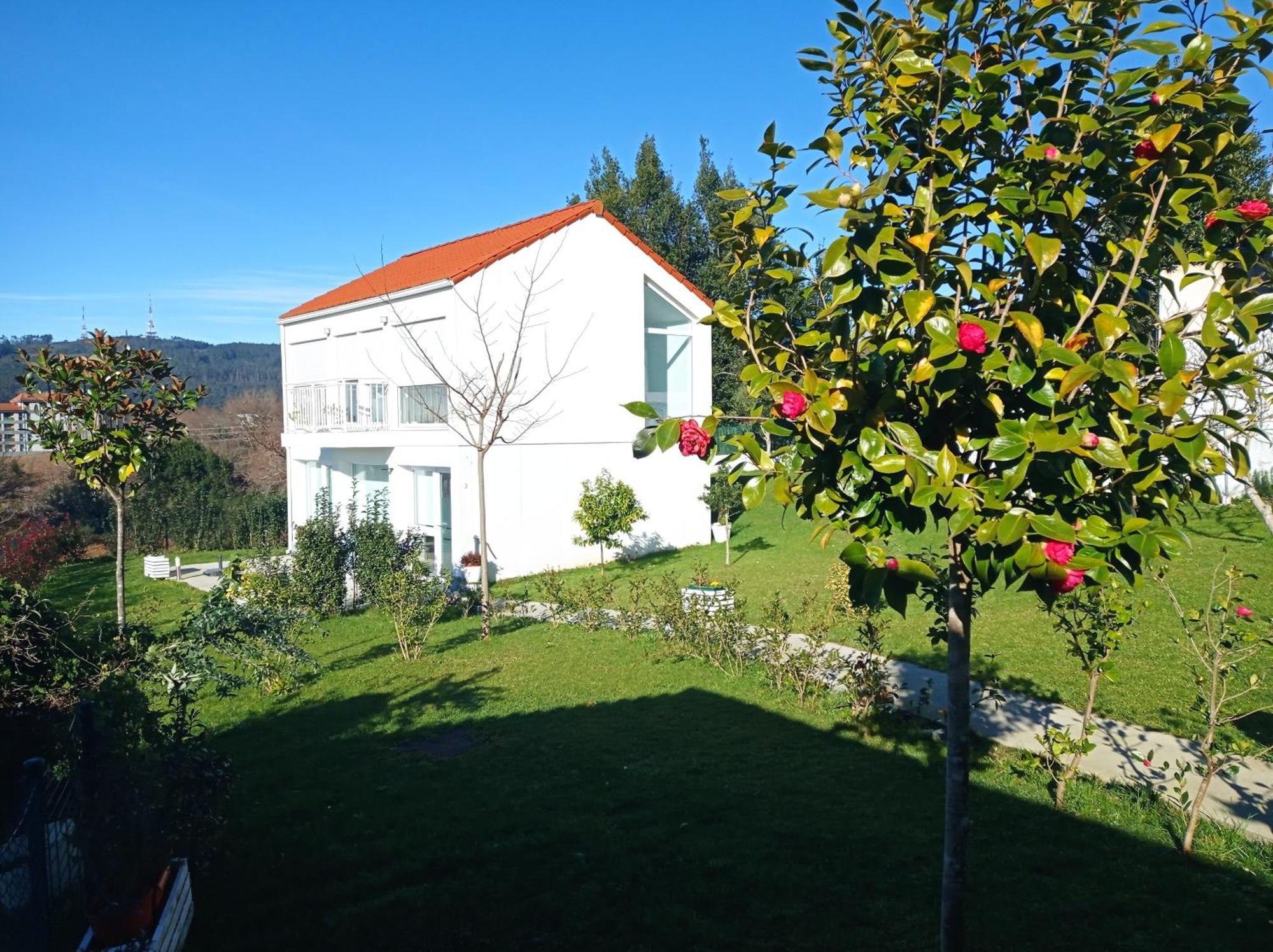 Casas Turisticas Lar Jardin - Parking Privado ซานติอาโก เด กอมโปสเตลา ภายนอก รูปภาพ