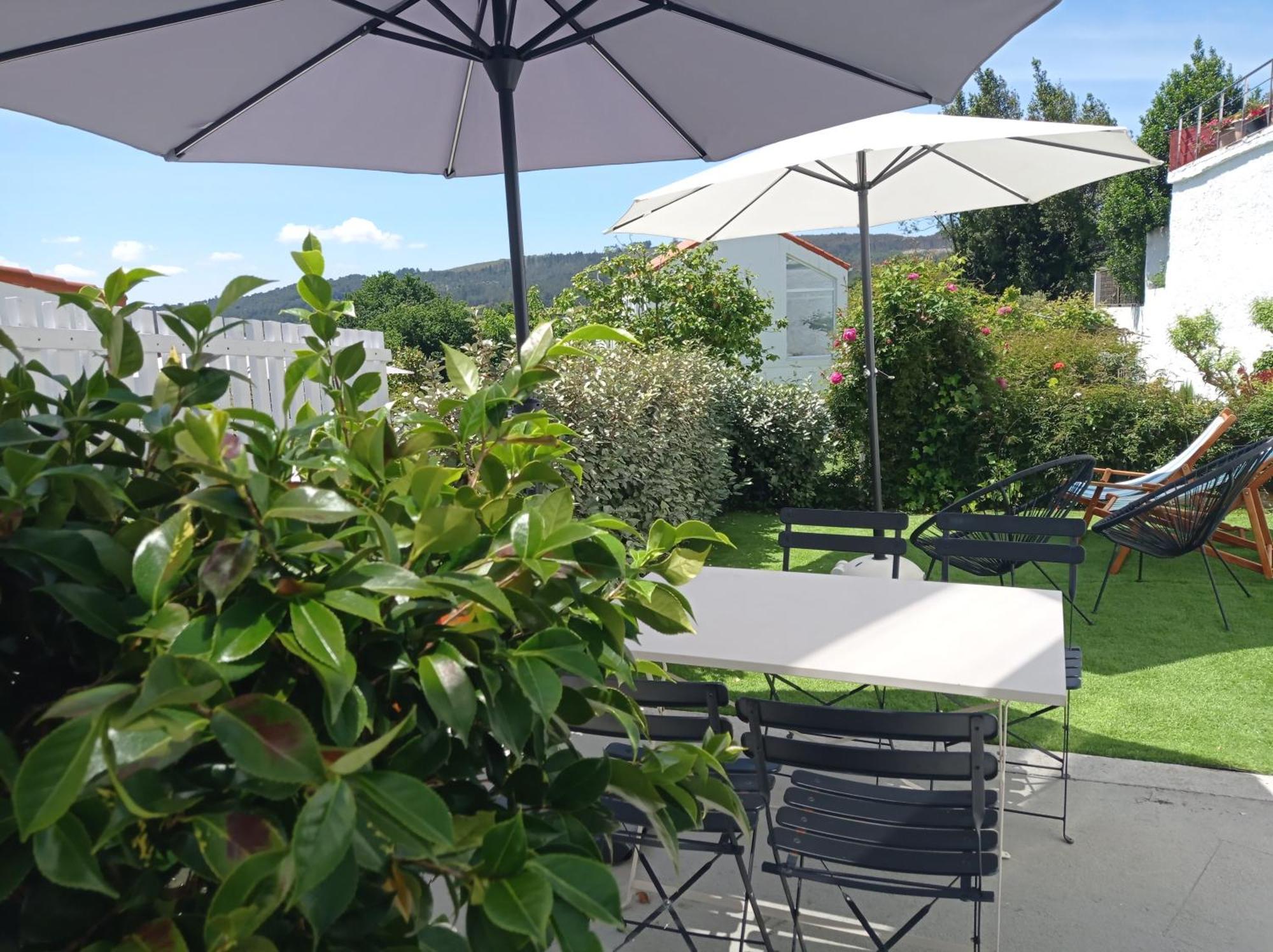 Casas Turisticas Lar Jardin - Parking Privado ซานติอาโก เด กอมโปสเตลา ภายนอก รูปภาพ