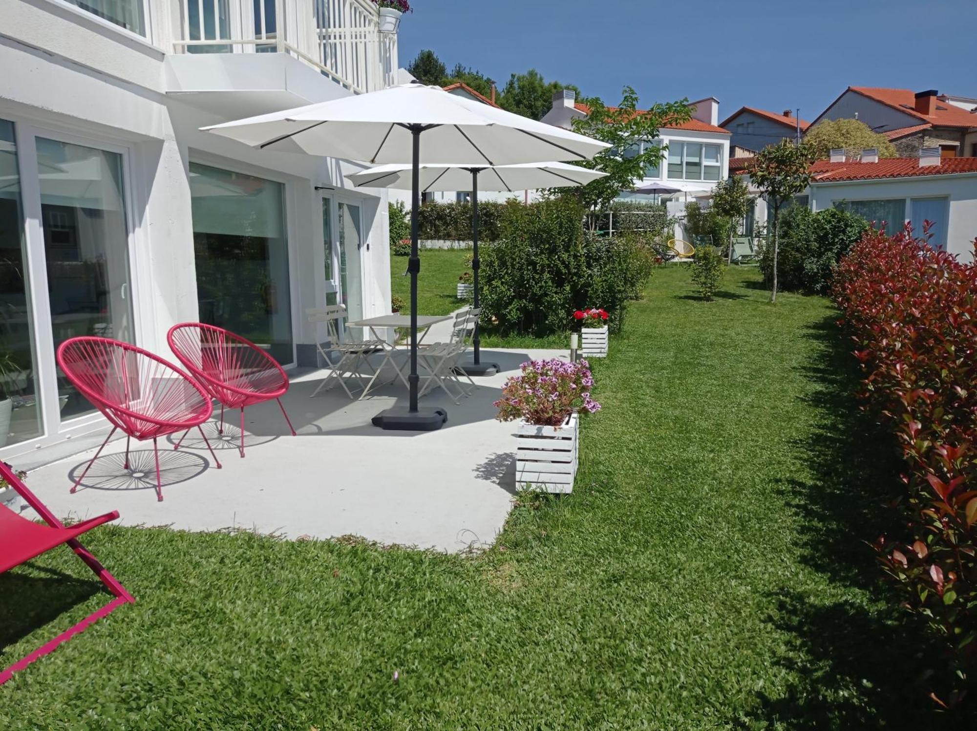 Casas Turisticas Lar Jardin - Parking Privado ซานติอาโก เด กอมโปสเตลา ภายนอก รูปภาพ