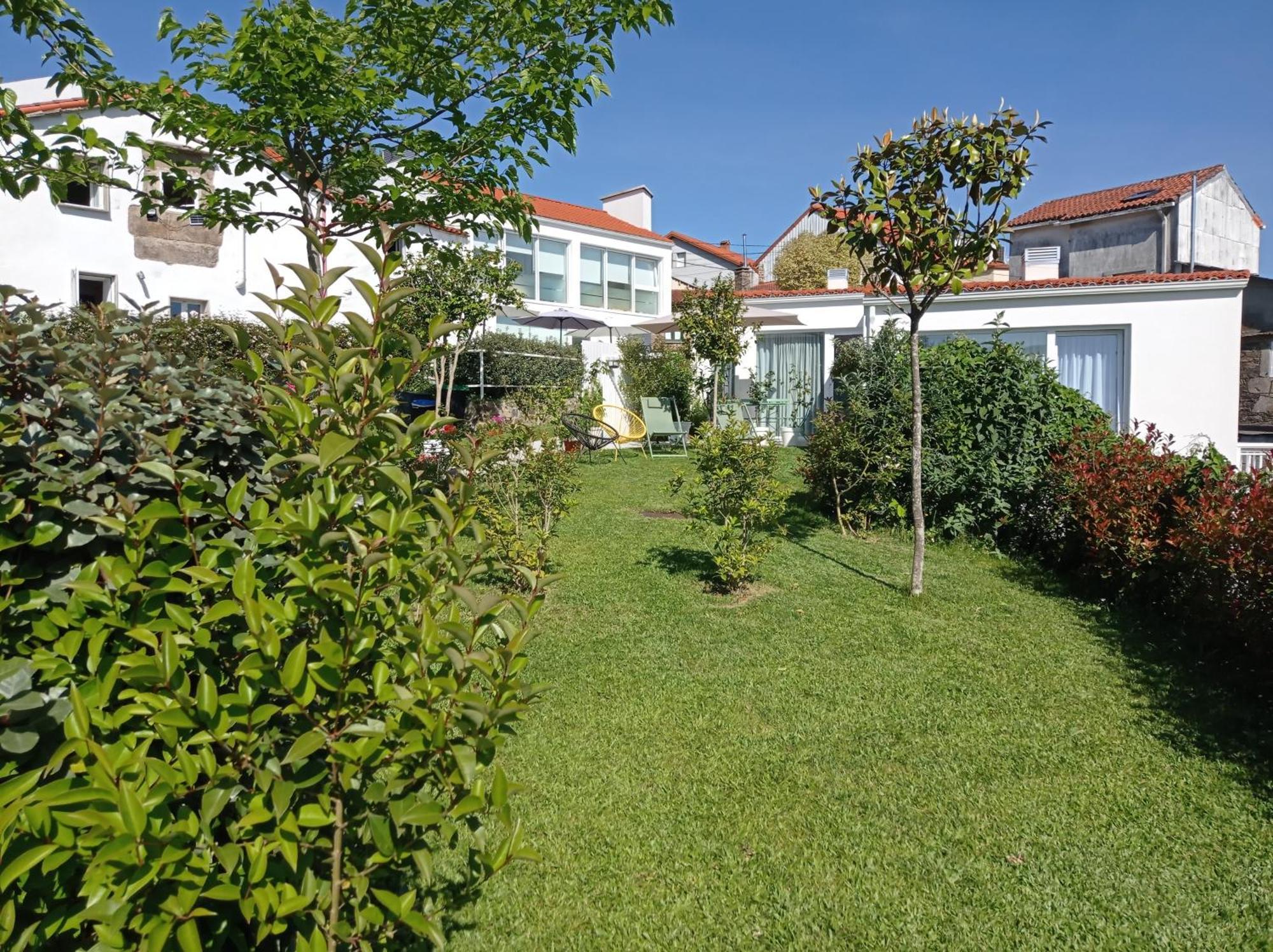 Casas Turisticas Lar Jardin - Parking Privado ซานติอาโก เด กอมโปสเตลา ภายนอก รูปภาพ